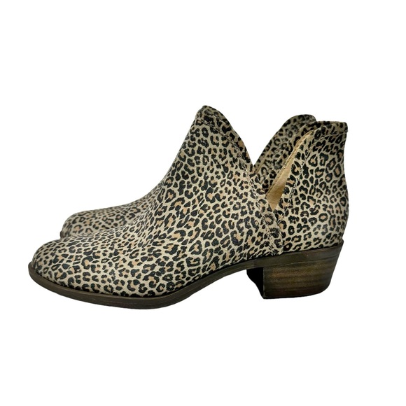 Lucky Brand Baley 2 Leather Leopard Print Ankle Booties NEW Size 5 - Picture 3 of 8